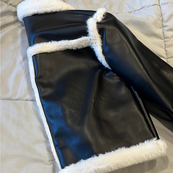 French Connection Black and Cream Teddy Jacket - Picture 6 of 7